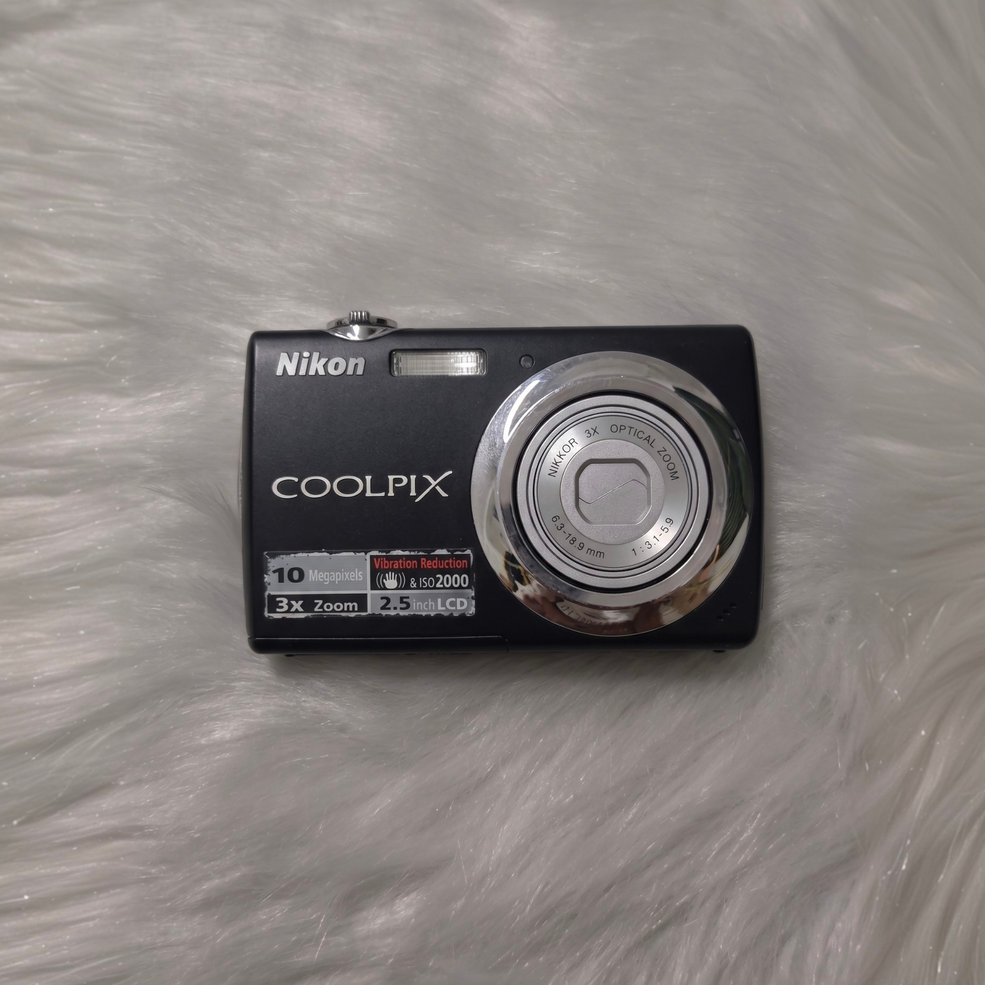 Nikon Coolpix S220 Midnight Black