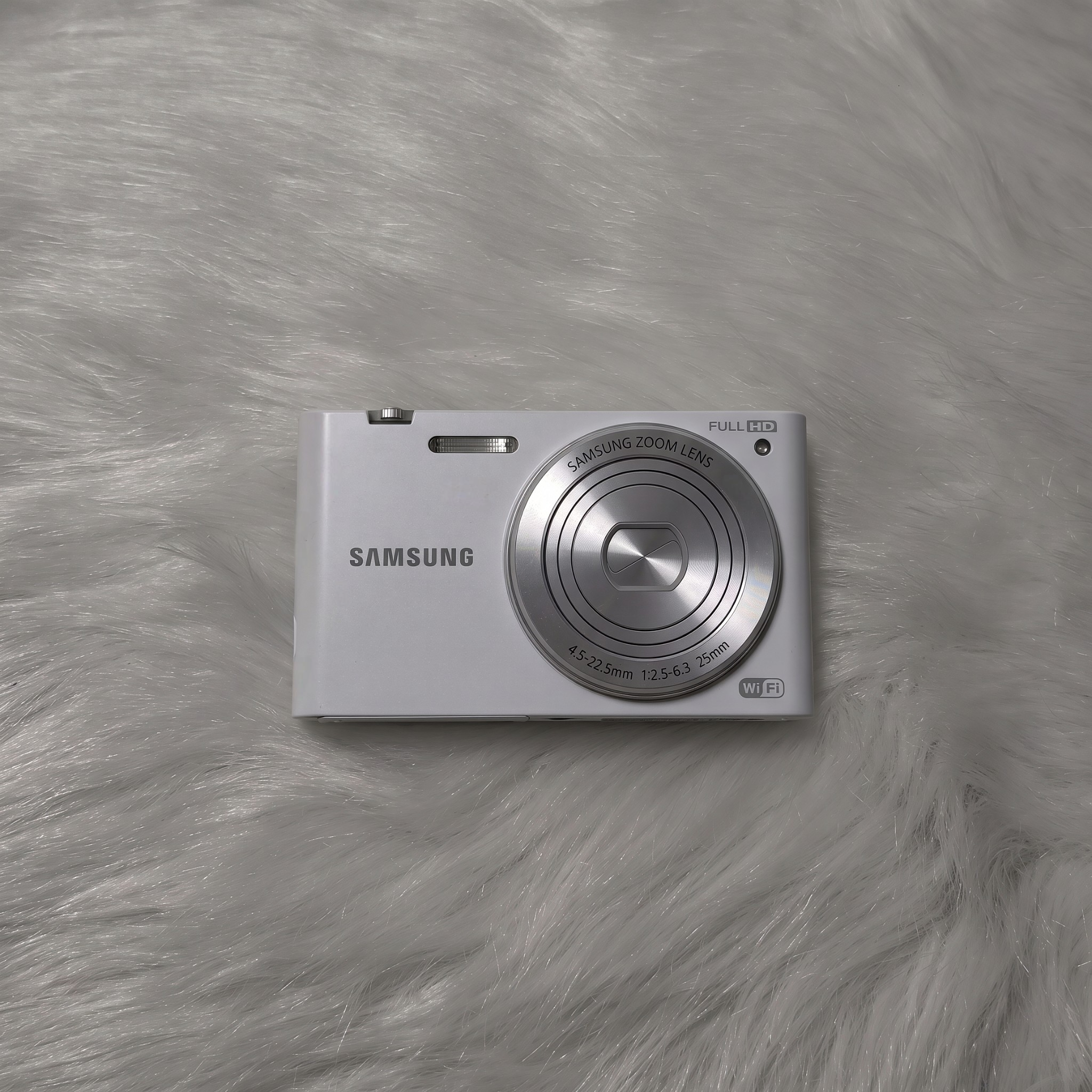 Samsung MV 900F