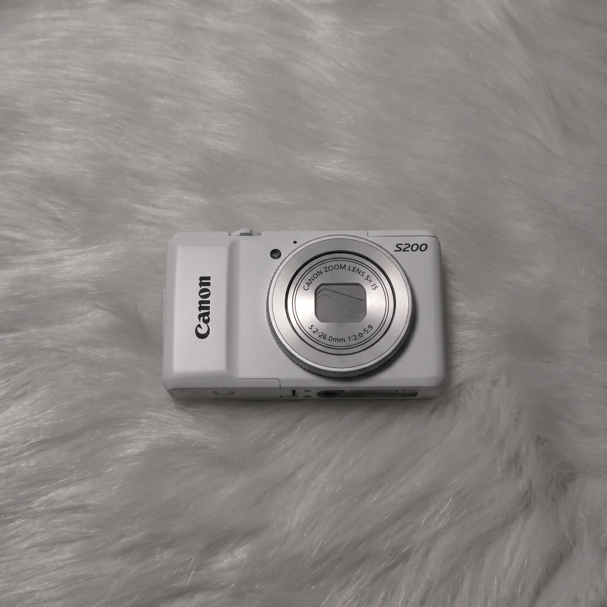 Canon PowerShot S200