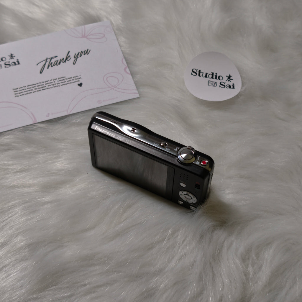 Lumix SZ1