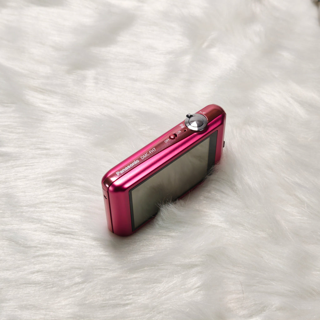 Lumix DMC-FH7